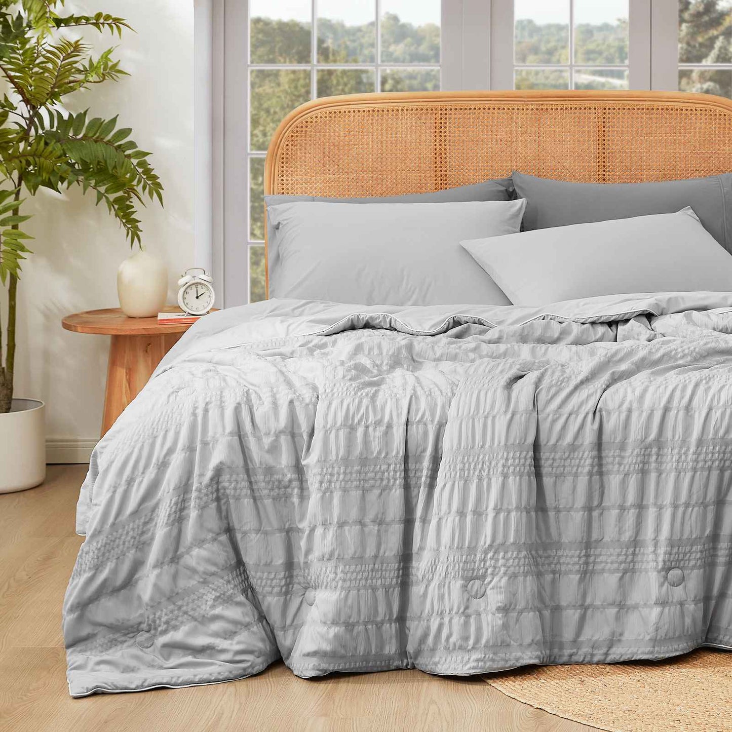 Seersucker Cooling Comforter