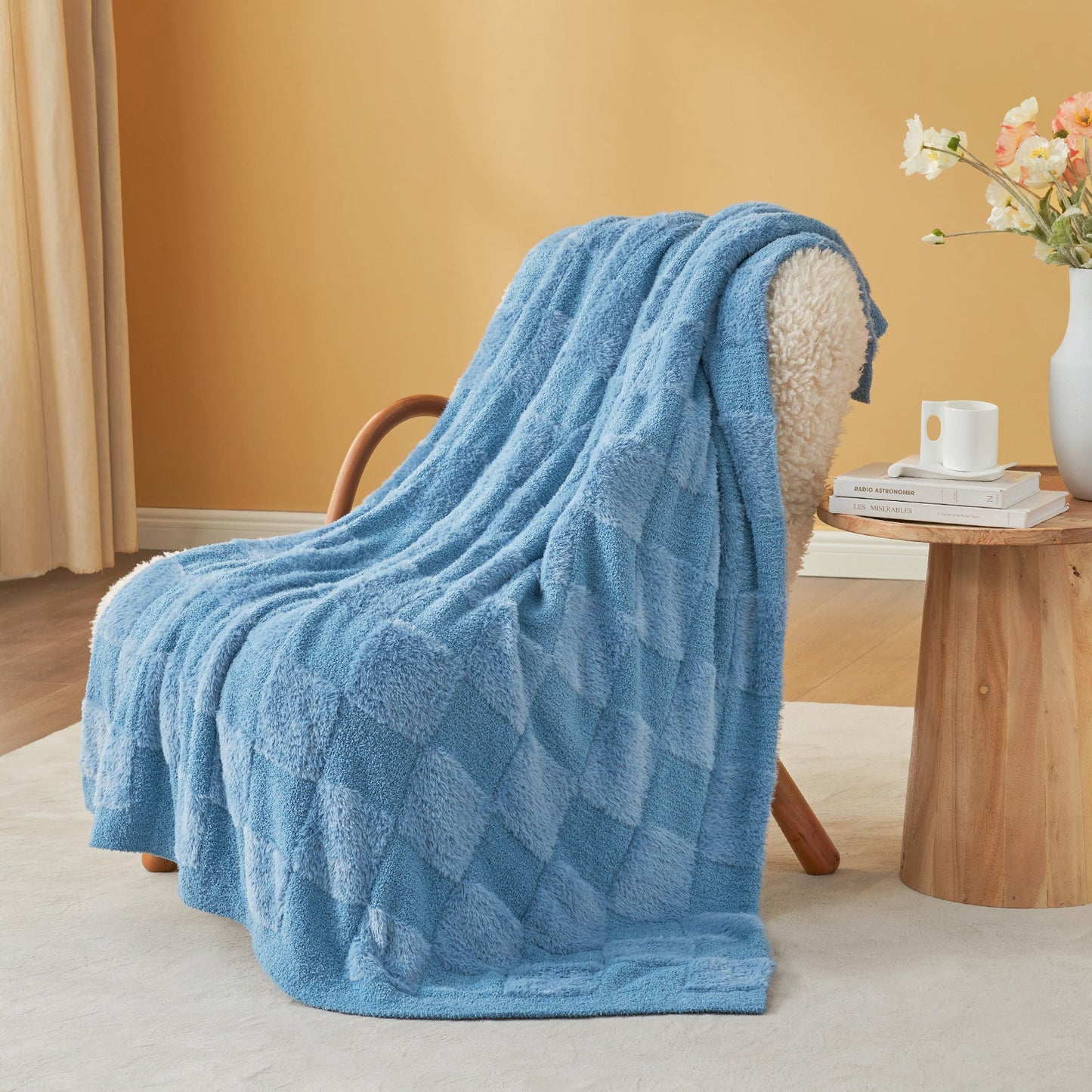 Checkered Faux Fur Feather Yarn Throw Blanket