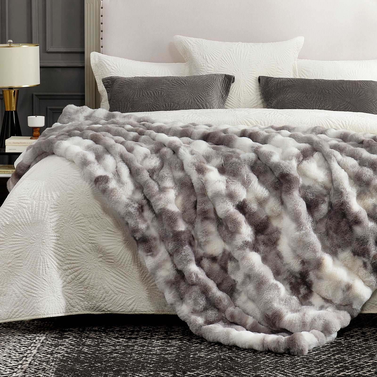Tie-dye taupe faux fur throw blanket on cozy bed. Cozy and soft blanket for bedroom. #color_Tie-dye Taupe