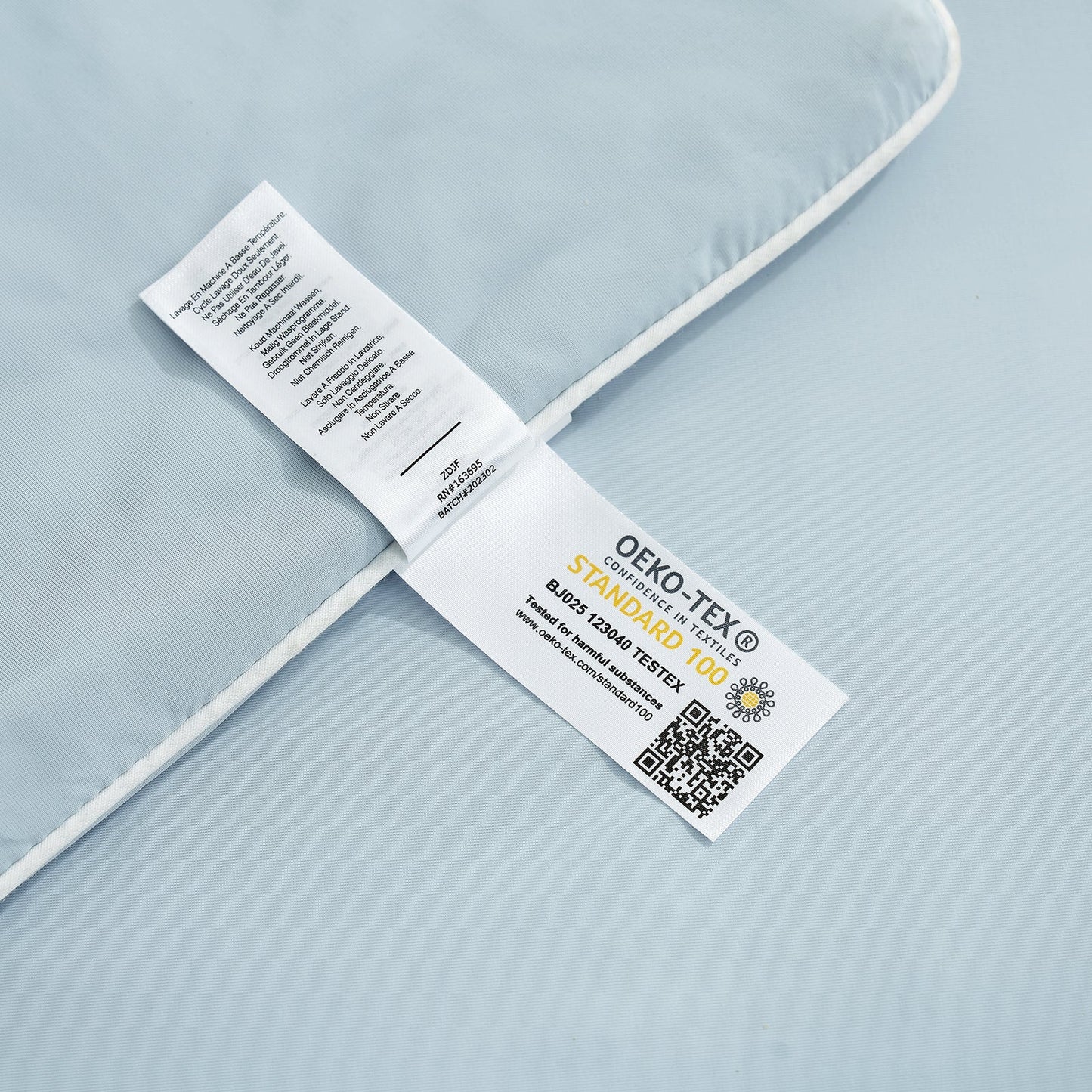 OEKO-TEX certified cooling comforter. Tested for harmful substances #Color_Cool Blue