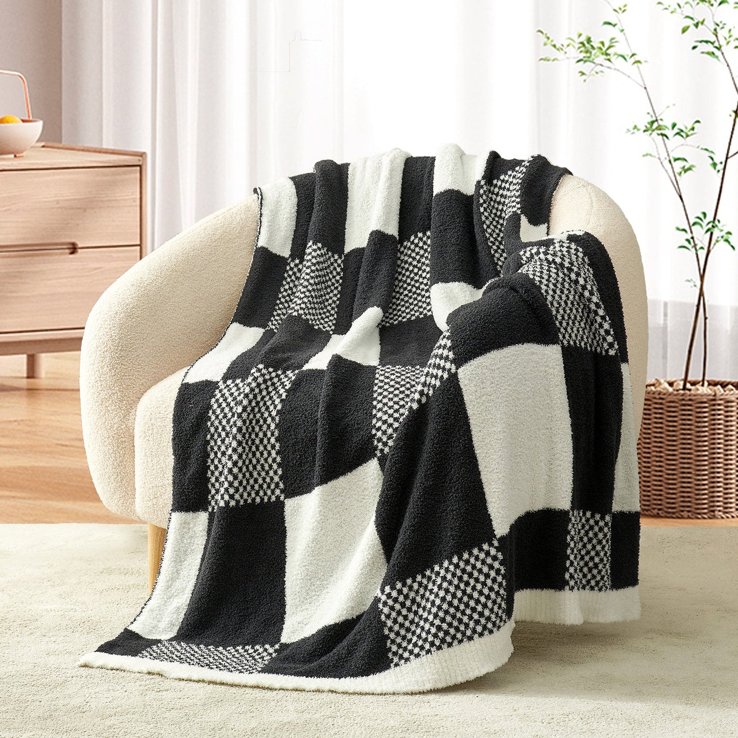 Checkered Feather Yarn Throw Blanket - Grey