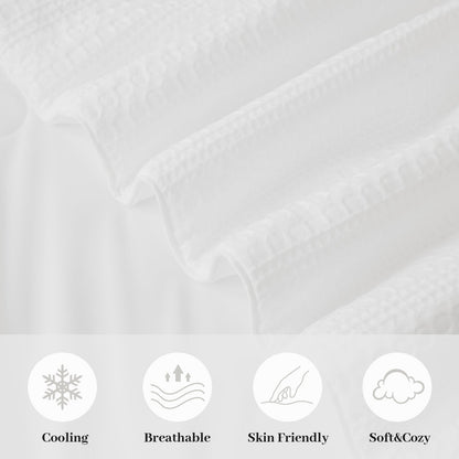 Close up of dual-sided cooling waffle fabric, breathable and skin friendly. #color_Off White